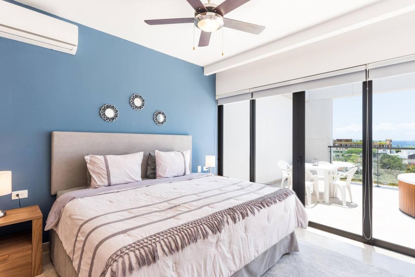 Beautiful 1br Ph In Midtown * Playa del Carmen